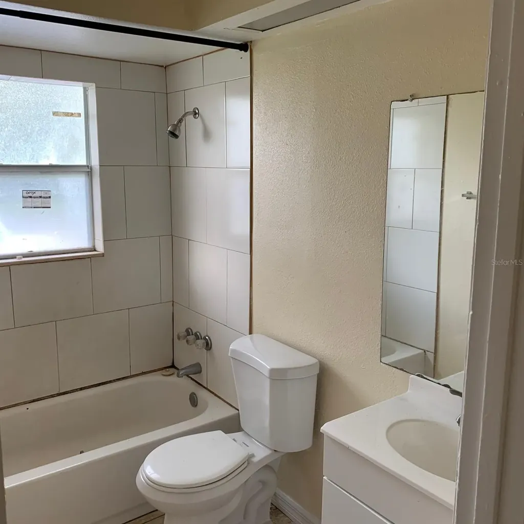 518 Pinewood Avenue Lakeland FL 33815