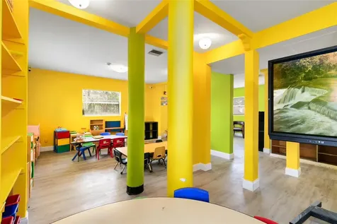 4607 N Pine Hills Road Orlando FL 32808