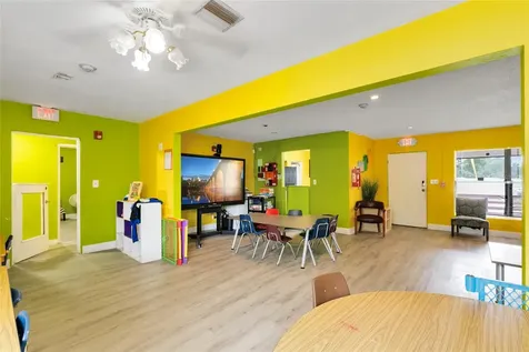 4607 N Pine Hills Road Orlando FL 32808