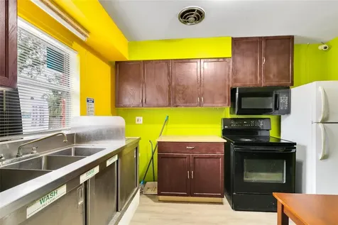 4607 N Pine Hills Road Orlando FL 32808