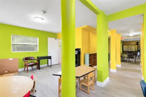 4607 N Pine Hills Road Orlando FL 32808