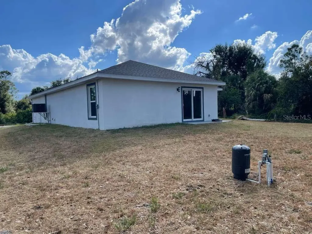 17512 Poston Avenue Port Charlotte FL 33948