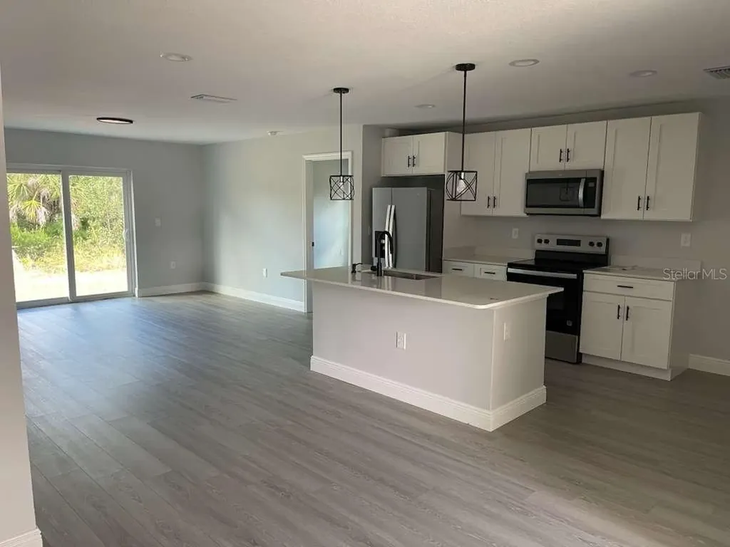 17512 Poston Avenue Port Charlotte FL 33948