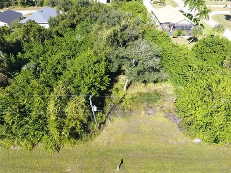 394 Albatross Road Rotonda West FL 33947