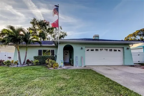 10608 Oakhaven Drive Pinellas Park FL 33782