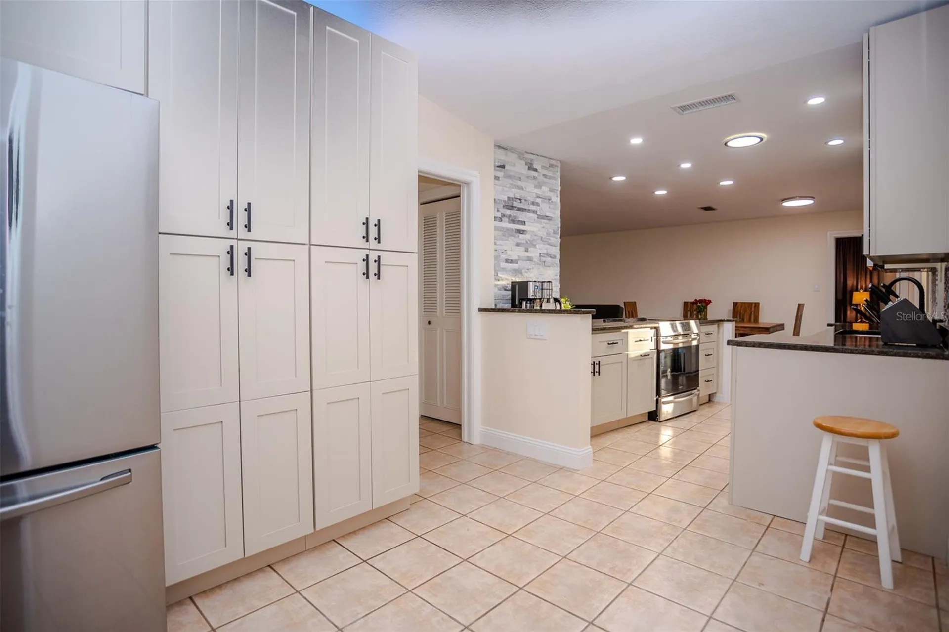 2719 Forest Knoll Drive Sarasota FL 34232