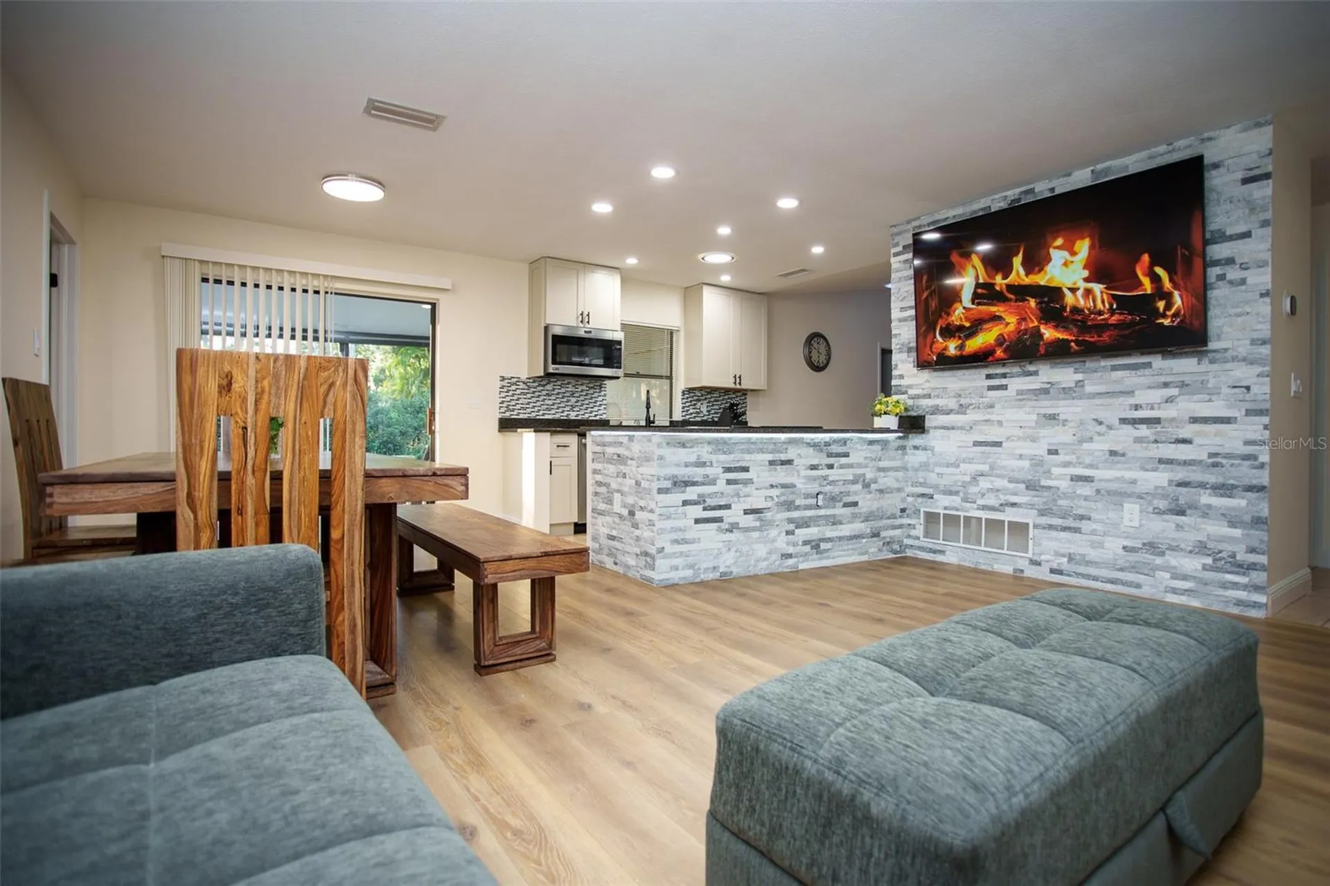 2719 Forest Knoll Drive Sarasota FL 34232