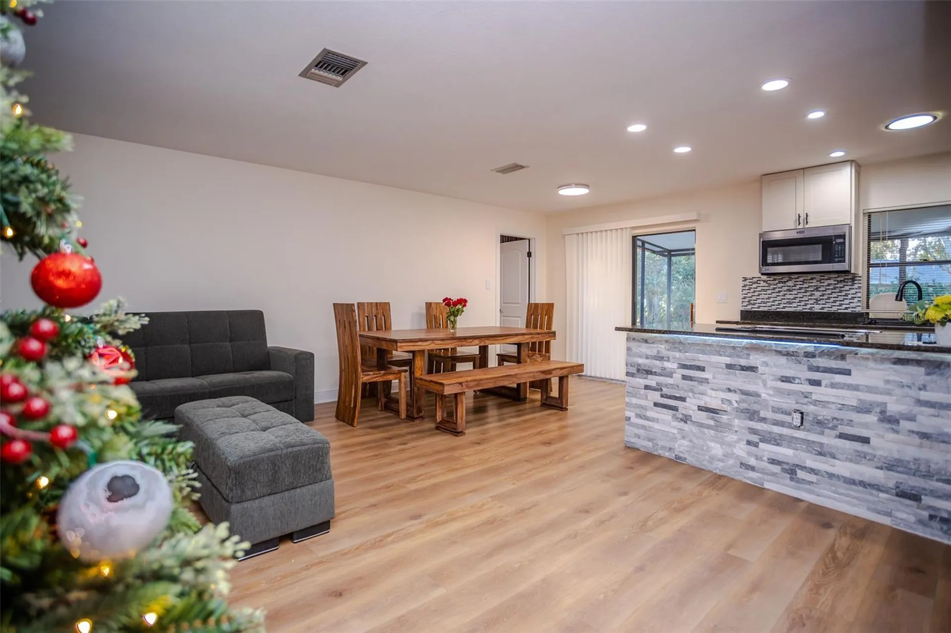 2719 Forest Knoll Drive Sarasota FL 34232