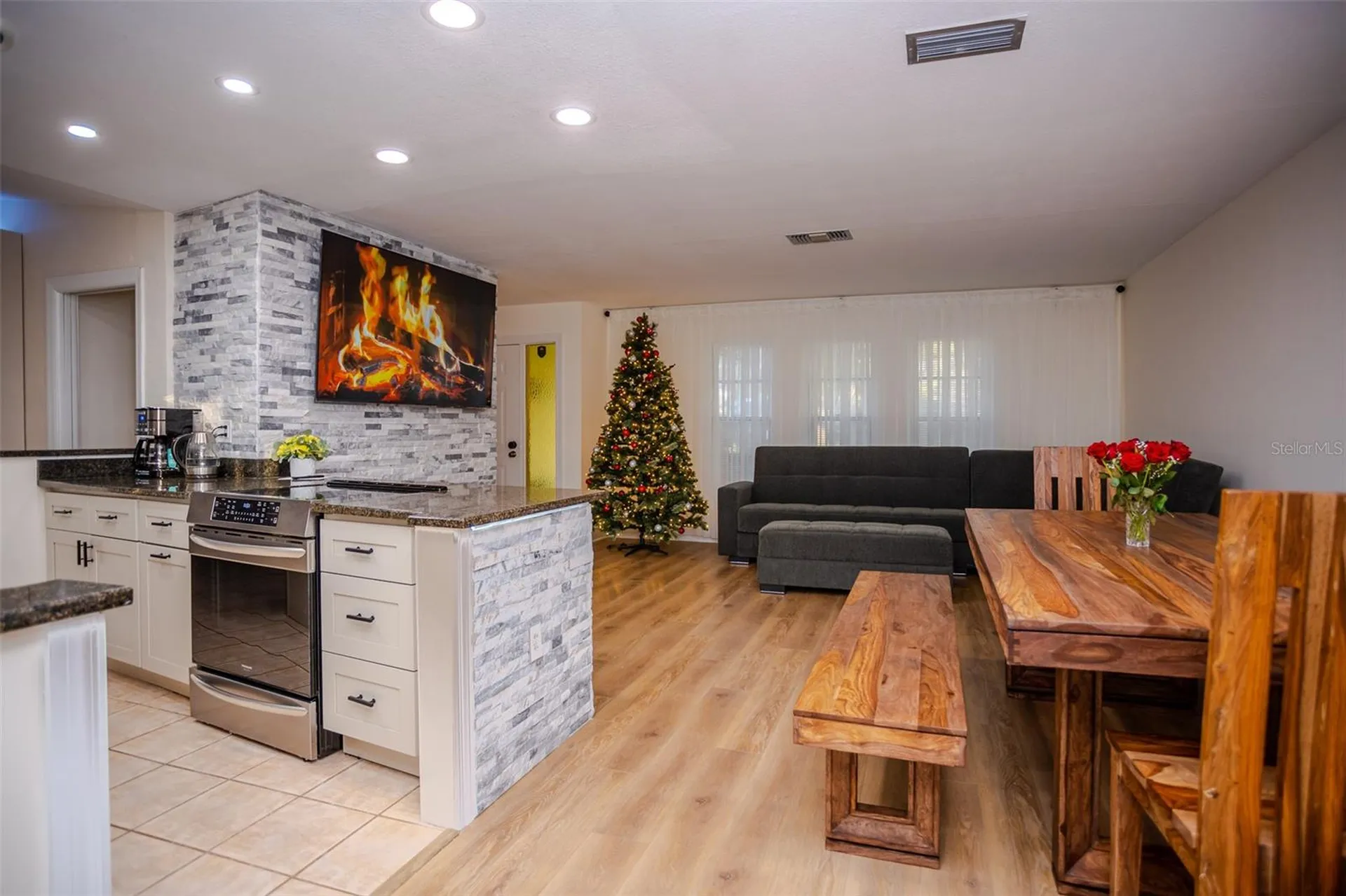 2719 Forest Knoll Drive Sarasota FL 34232