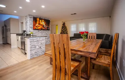 2719 Forest Knoll Drive Sarasota FL 34232