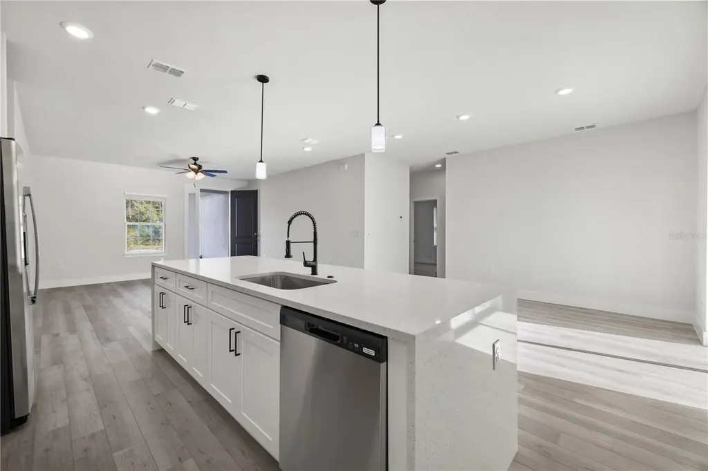 8292 N Pitcairn Way Citrus Springs FL 34434
