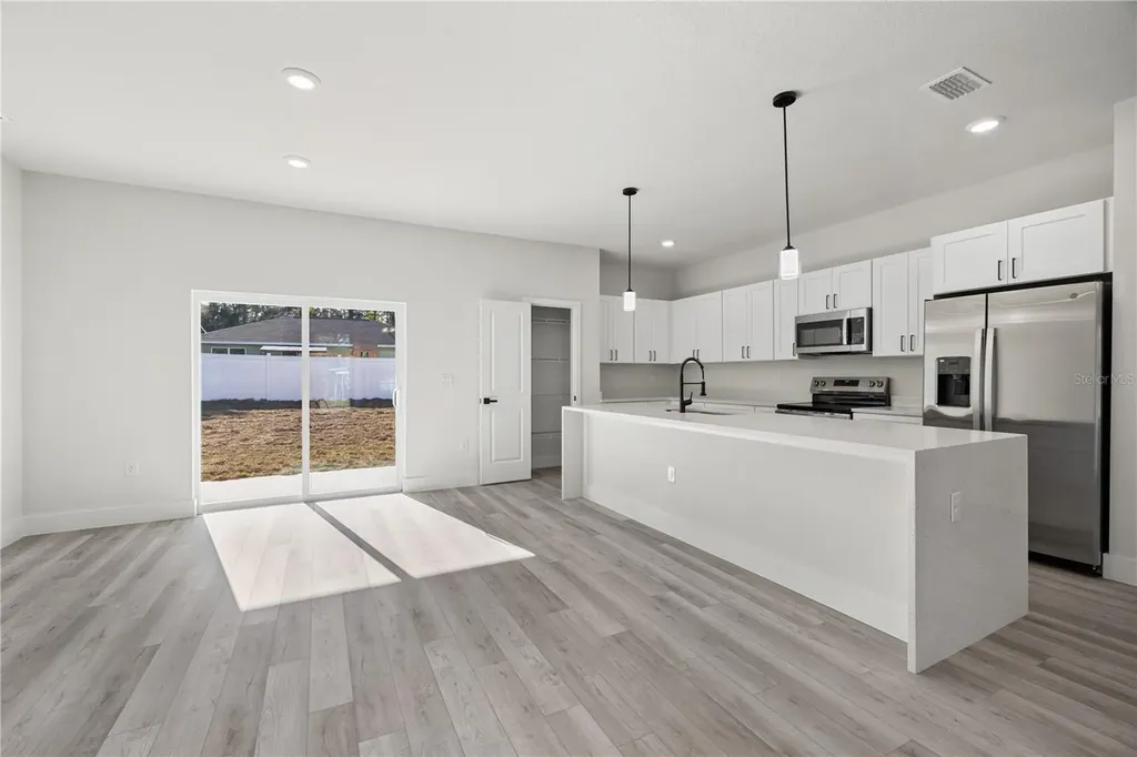 8292 N Pitcairn Way Citrus Springs FL 34434