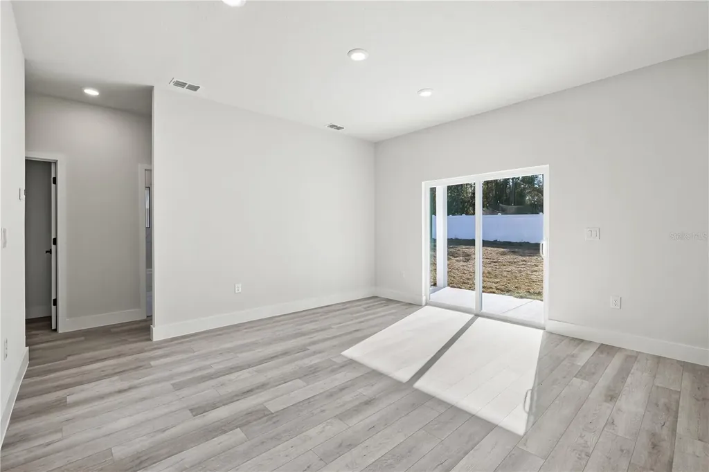 8292 N Pitcairn Way Citrus Springs FL 34434