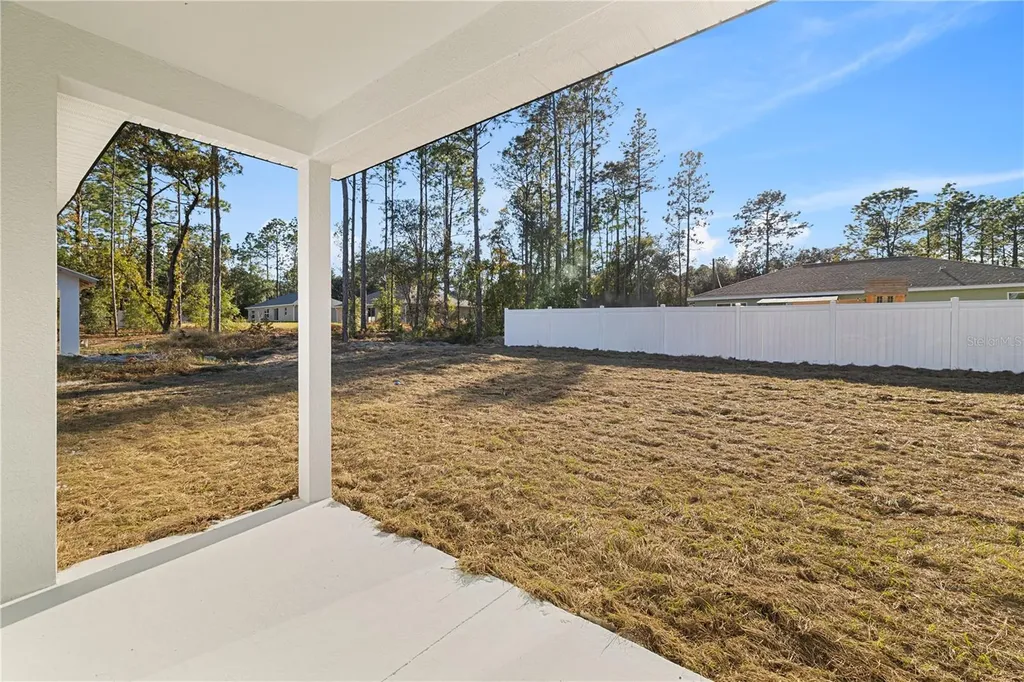 8292 N Pitcairn Way Citrus Springs FL 34434