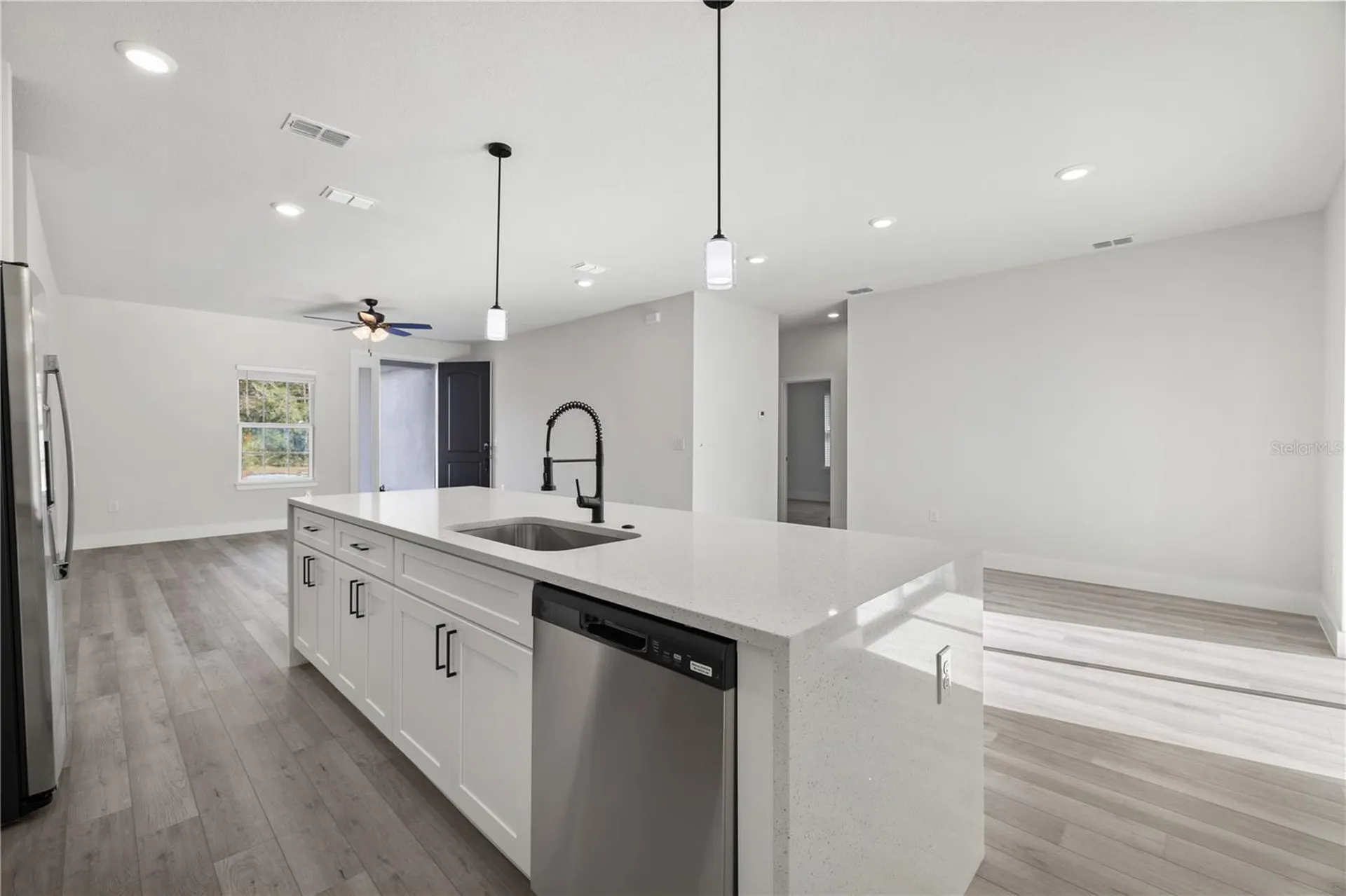 8292 N Pitcairn Way Citrus Springs FL 34434
