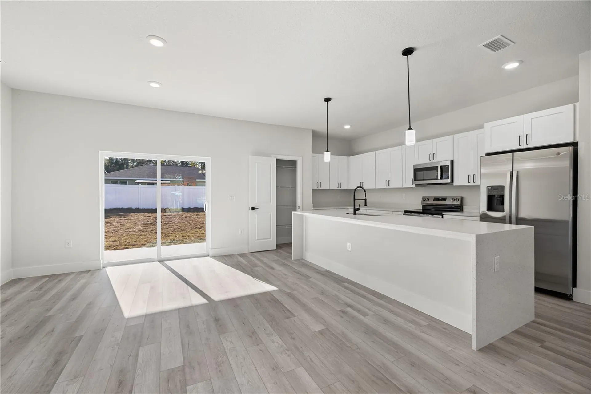 8292 N Pitcairn Way Citrus Springs FL 34434