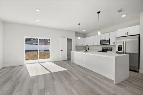 8292 N Pitcairn Way Citrus Springs FL 34434