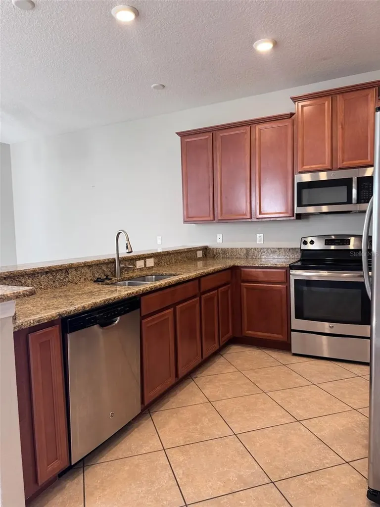 3012 Salford Street Orlando FL 32824