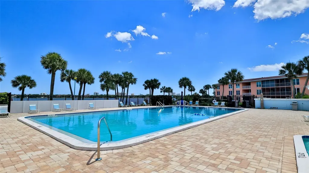 717 S Beach Street Daytona Beach FL 32114