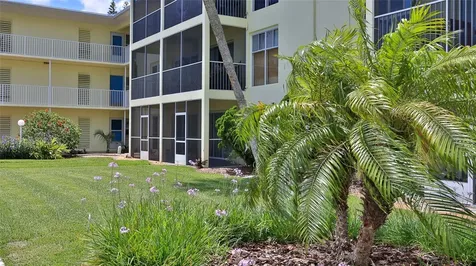 717 S Beach Street Daytona Beach FL 32114