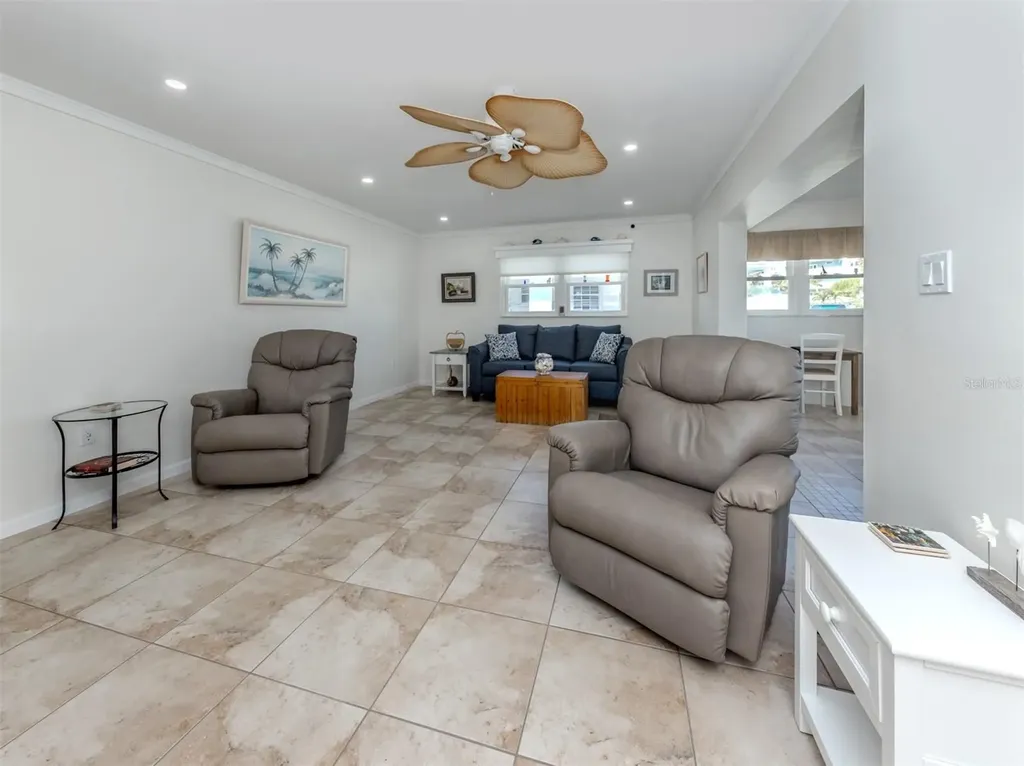 1977 Beach Road Englewood FL 34223