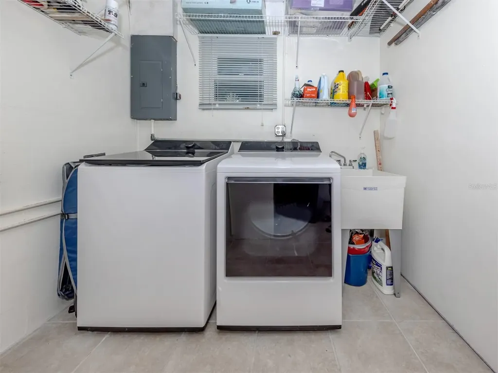 1977 Beach Road Englewood FL 34223