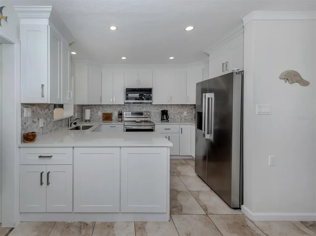 1977 Beach Road Englewood FL 34223