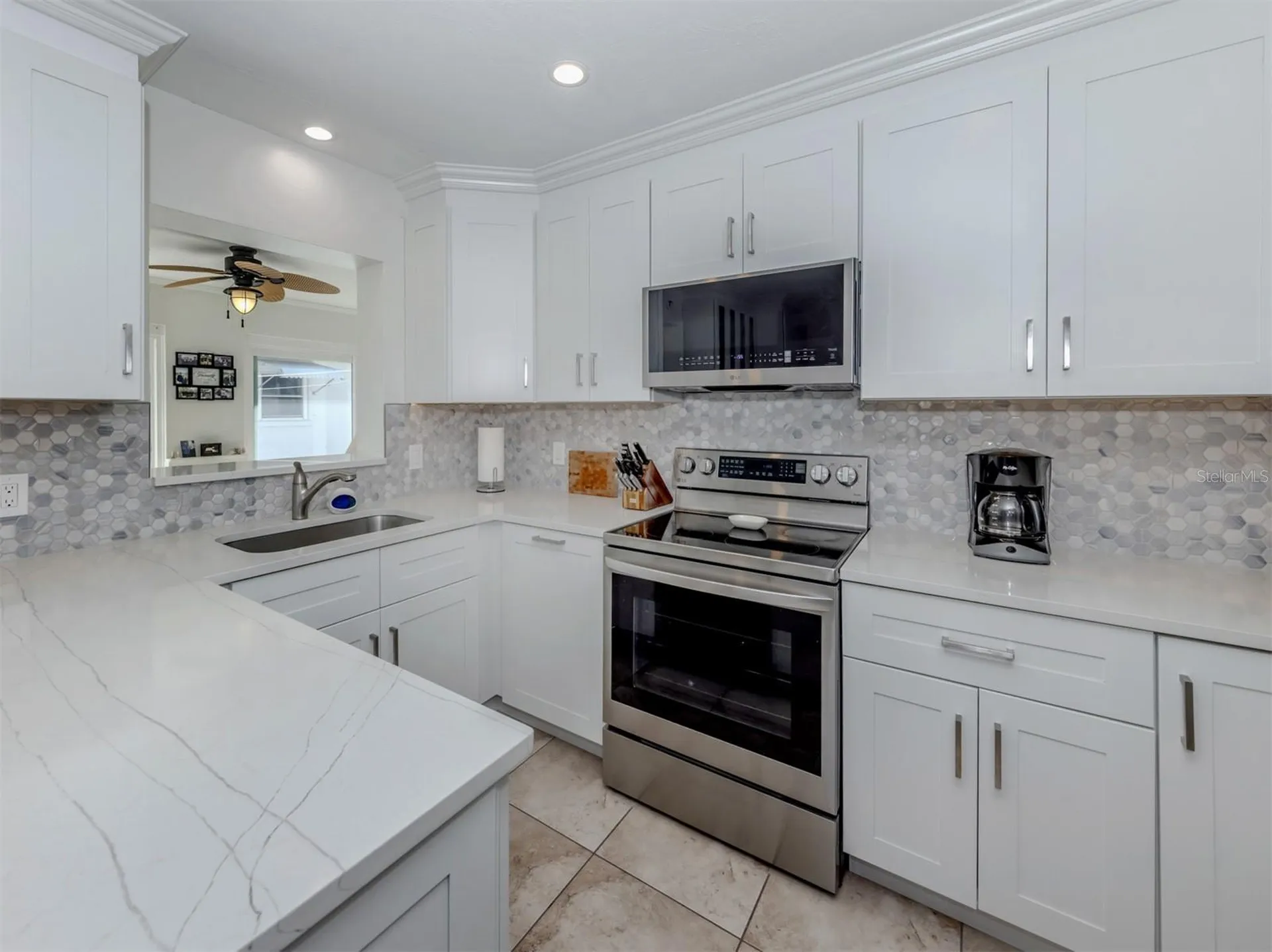 1977 Beach Road Englewood FL 34223