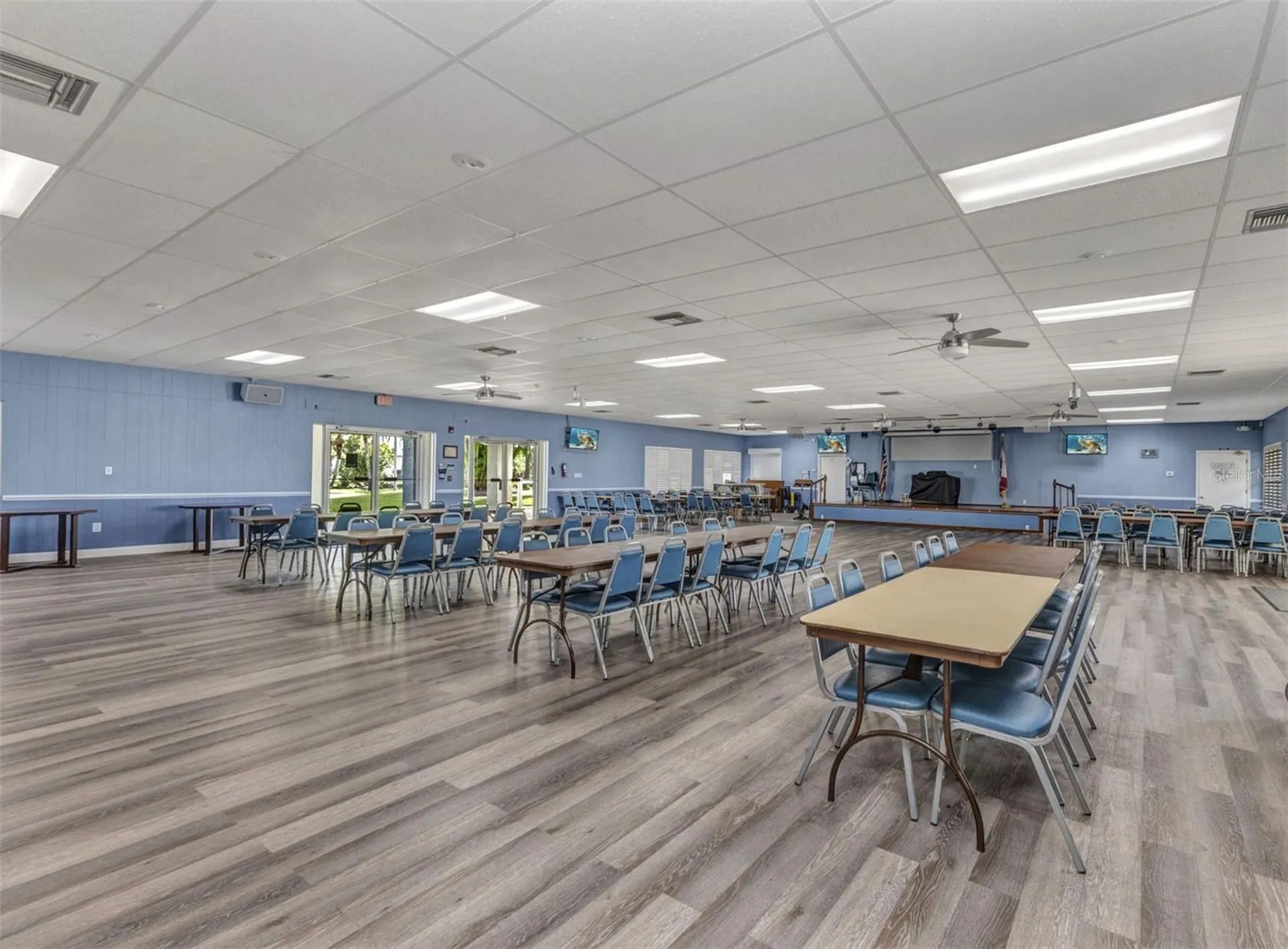 2100 Kings Highway Port Charlotte FL 33980