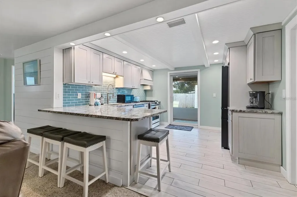 1686 Chapline Lane Sarasota FL 34231