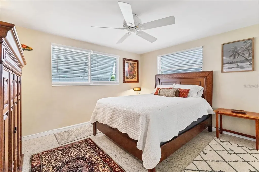 1686 Chapline Lane Sarasota FL 34231