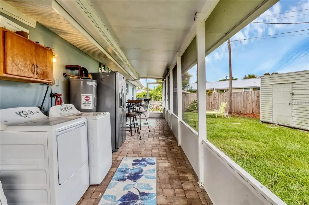 1686 Chapline Lane Sarasota FL 34231