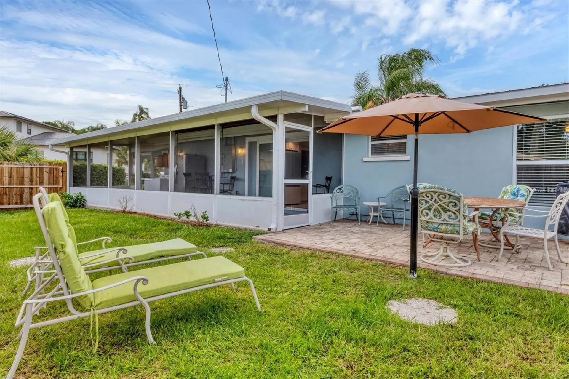 1686 Chapline Lane Sarasota FL 34231