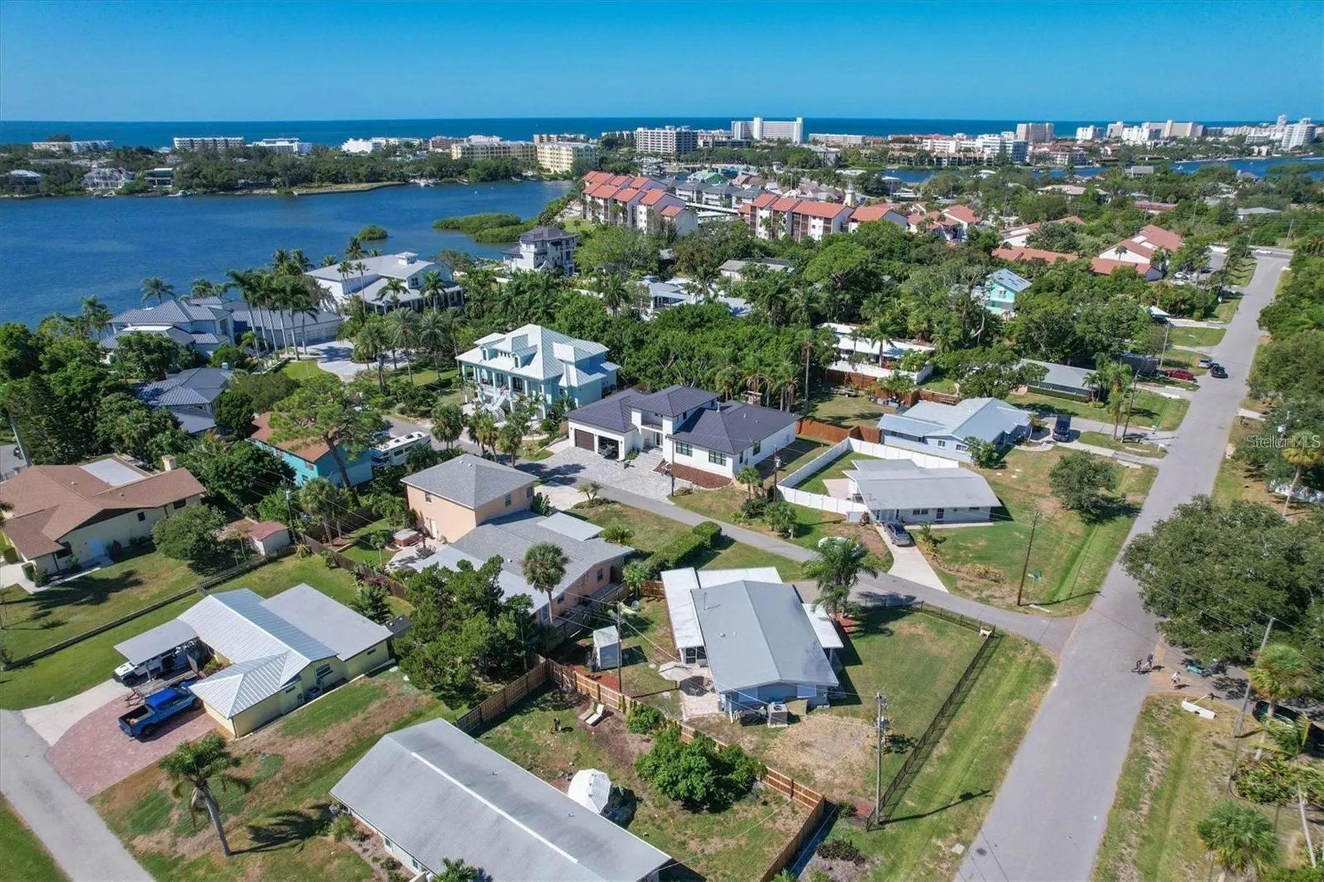 1686 Chapline Lane Sarasota FL 34231
