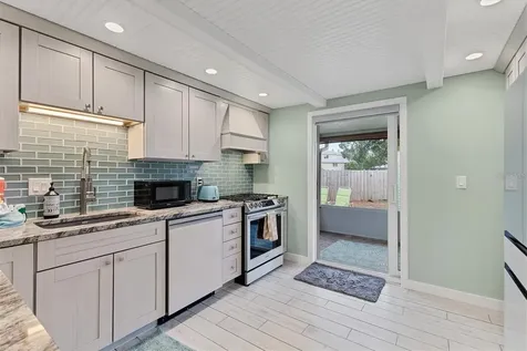 1686 Chapline Lane Sarasota FL 34231