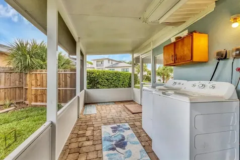 1686 Chapline Lane Sarasota FL 34231