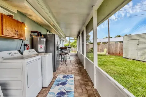 1686 Chapline Lane Sarasota FL 34231