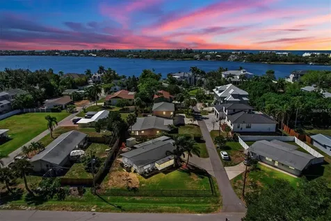 1686 Chapline Lane Sarasota FL 34231