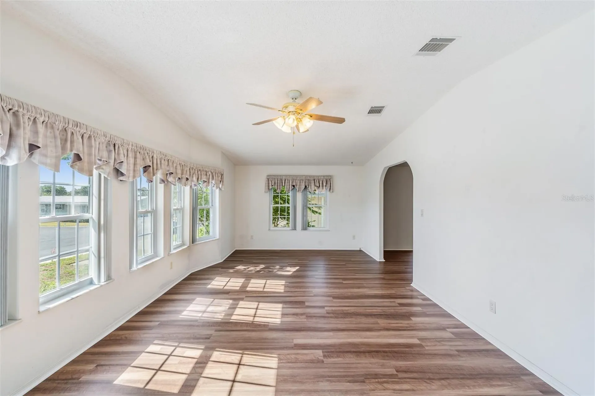 37422 Neukom Avenue Zephyrhills FL 33541