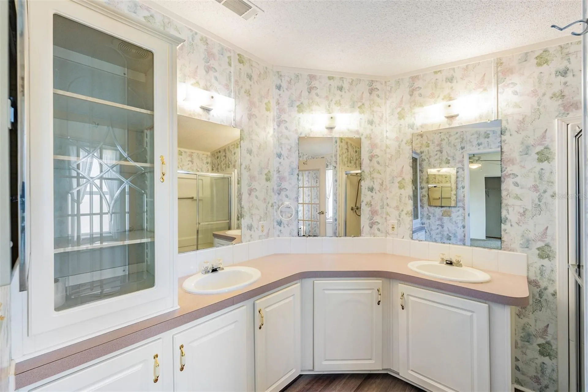 37422 Neukom Avenue Zephyrhills FL 33541
