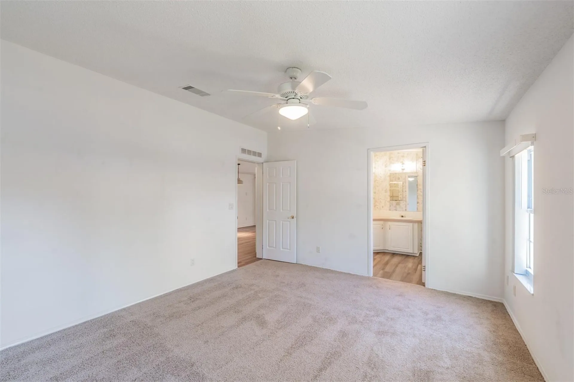 37422 Neukom Avenue Zephyrhills FL 33541
