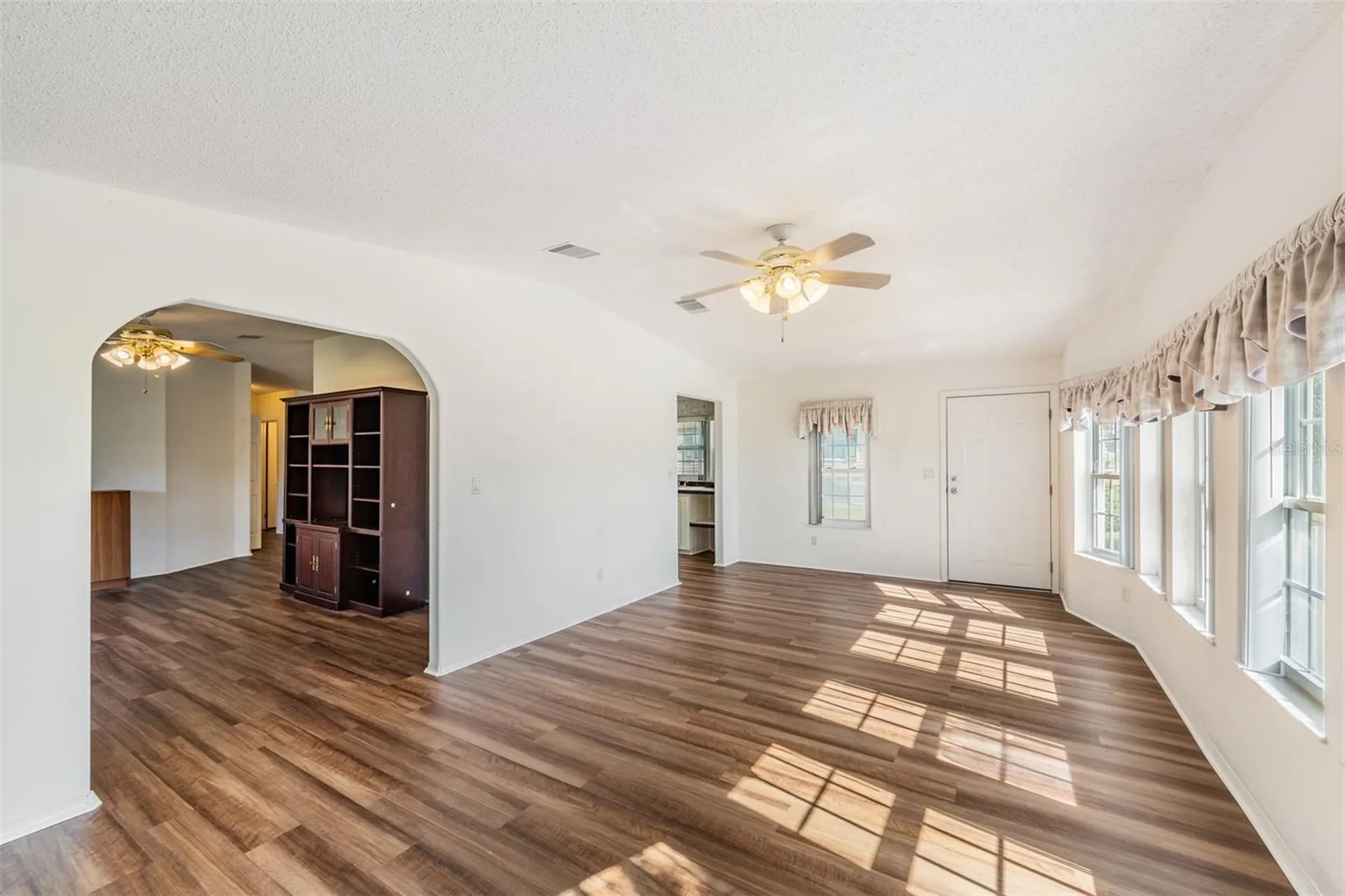 37422 Neukom Avenue Zephyrhills FL 33541