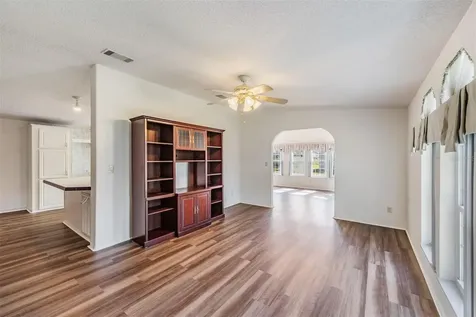 37422 Neukom Avenue Zephyrhills FL 33541