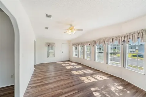 37422 Neukom Avenue Zephyrhills FL 33541