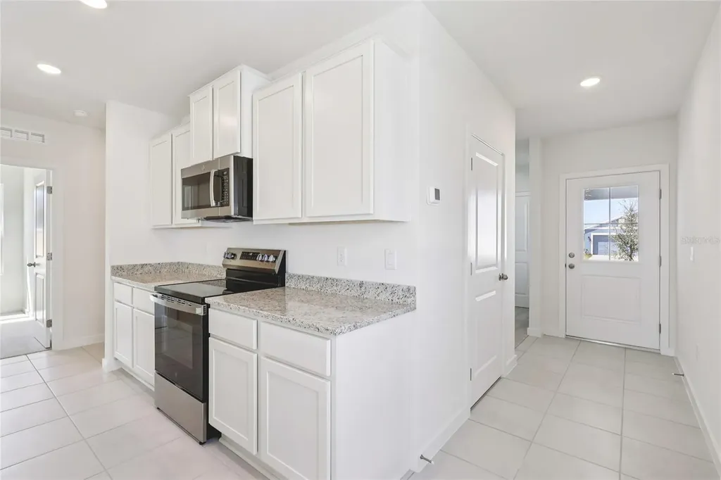 1925 Diamond Head Circle Haines City FL 33844