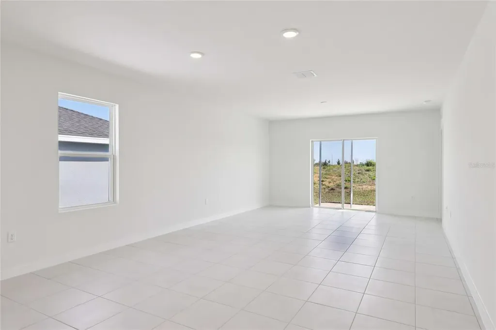 1925 Diamond Head Circle Haines City FL 33844