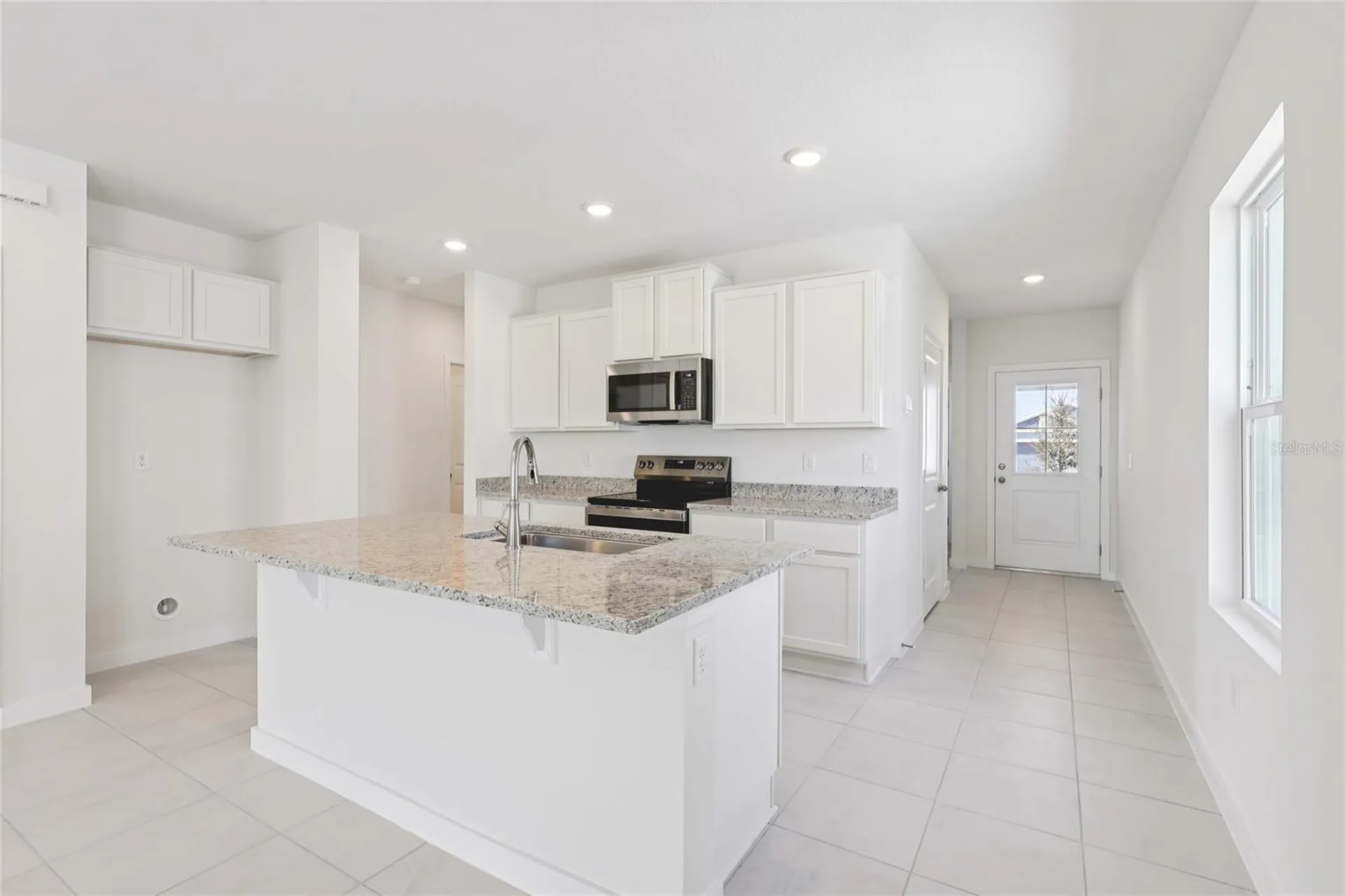 1925 Diamond Head Circle Haines City FL 33844