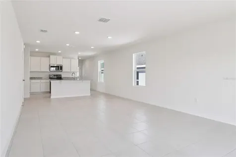 1925 Diamond Head Circle Haines City FL 33844