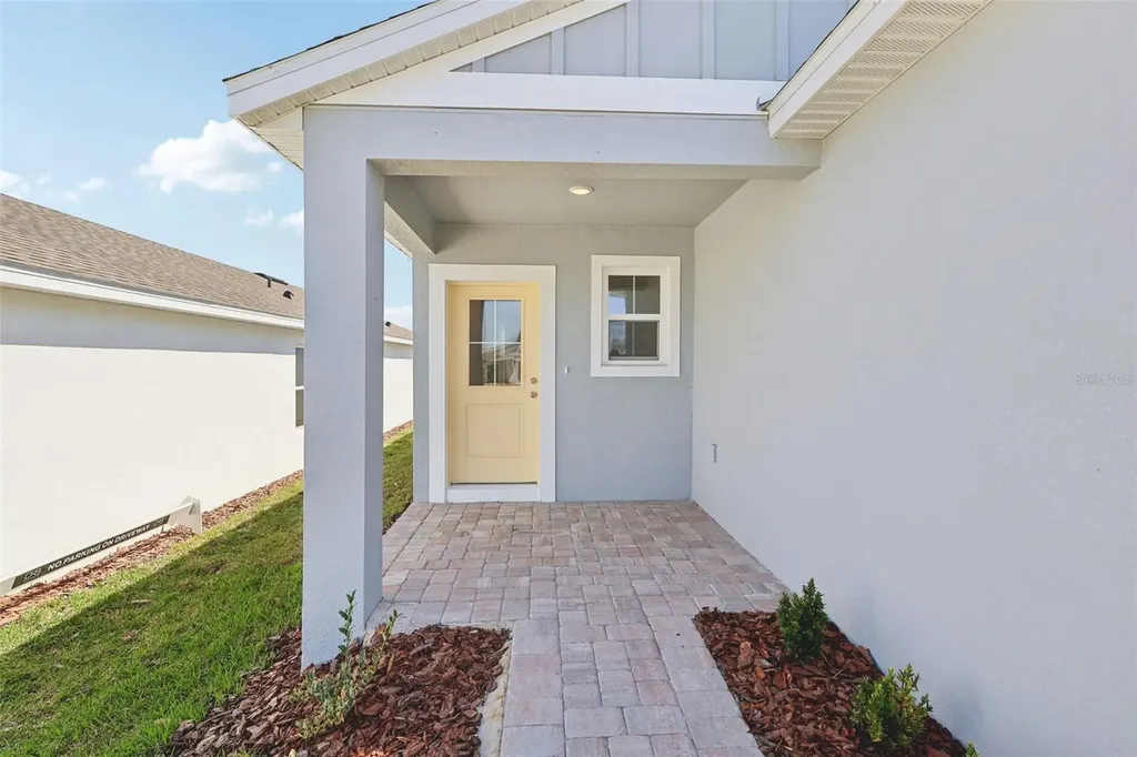 1929 Diamond Head Circle Haines City FL 33844
