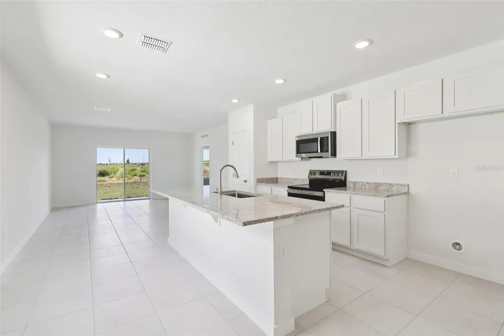 1929 Diamond Head Circle Haines City FL 33844